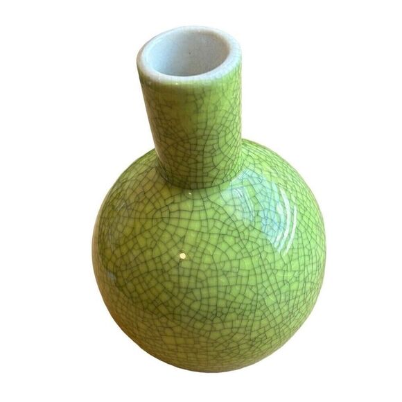 Vintage Chinese Apple Chartreuse Glaze Crackle Ceramic 5" Vase - Picture 1 of 6